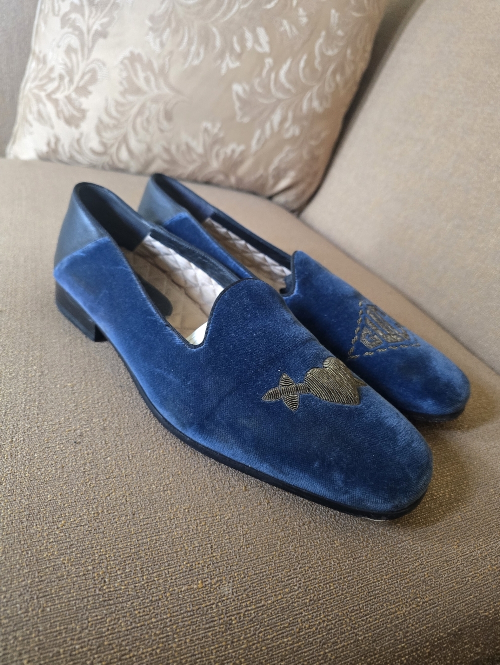 Gucci Blue Velvet Embroidered Men’s Loafers Gucci Size 10/ US 10.5
